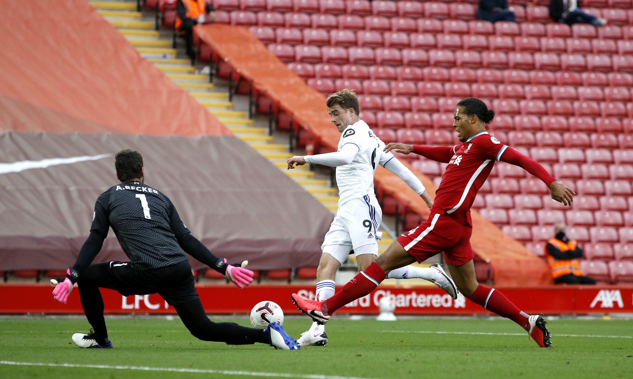 他并不急于 他并不急于