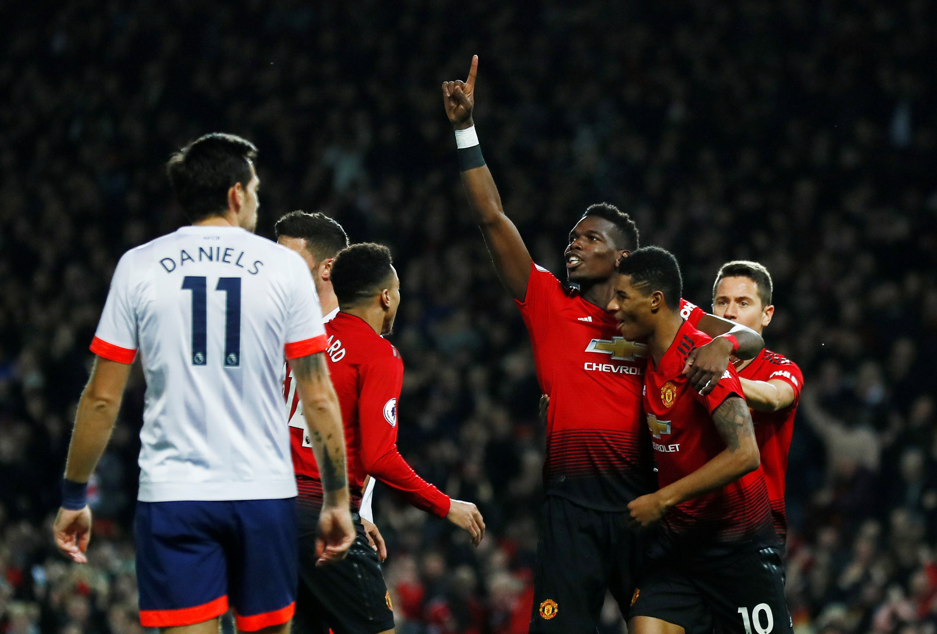 签下多夫比 签下多夫比